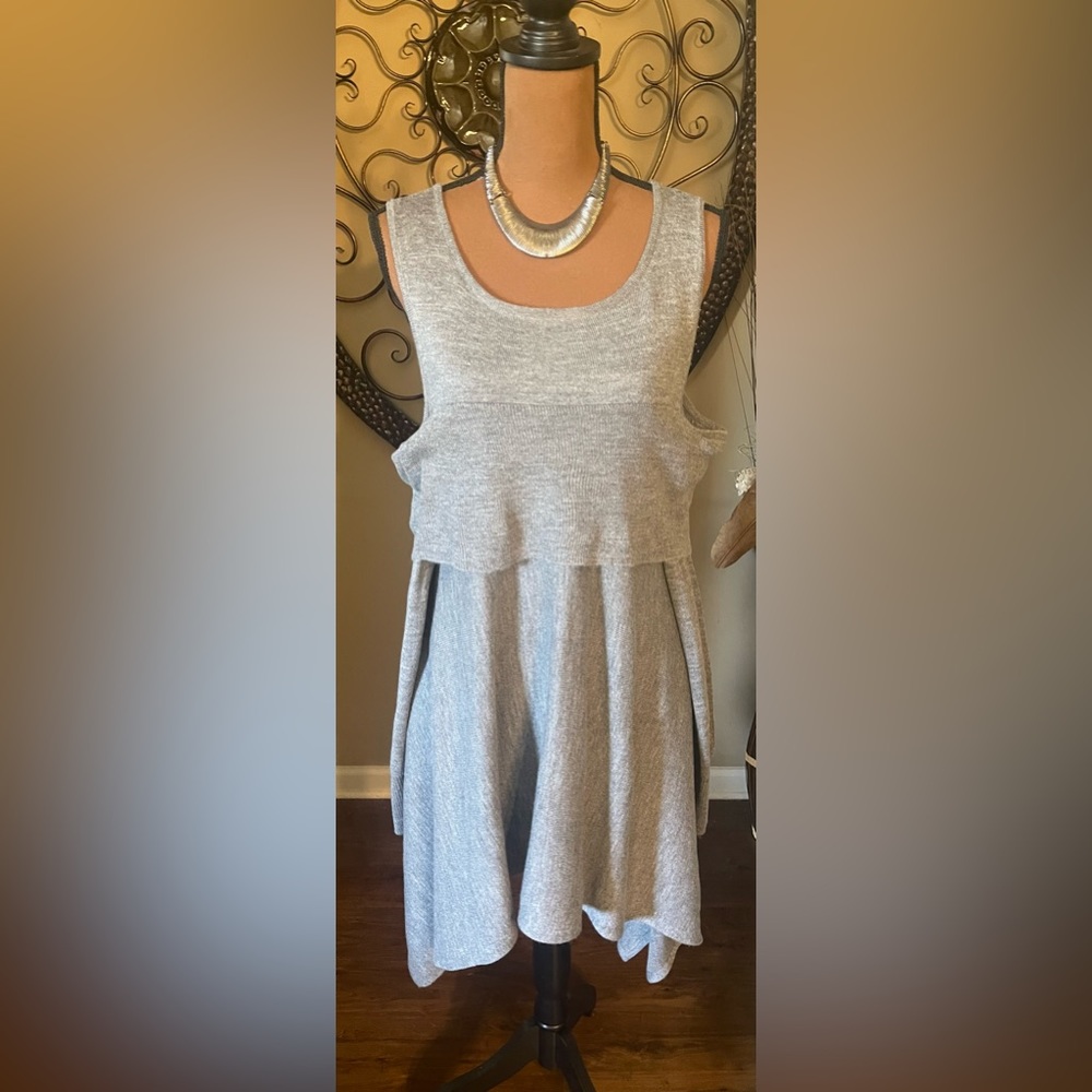 🍃(21) NY&CO Women’s Cold-Shoulder, Hankerchief Hem Sweater, Sz. XL